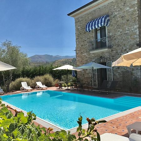 Casa Vacanze Il Cenito カステッラバーテ エクステリア 写真