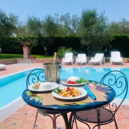 Casa Vacanze Il Cenito カステッラバーテ エクステリア 写真