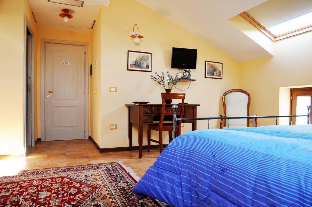 Casa Vacanze Il Cenito カステッラバーテ エクステリア 写真