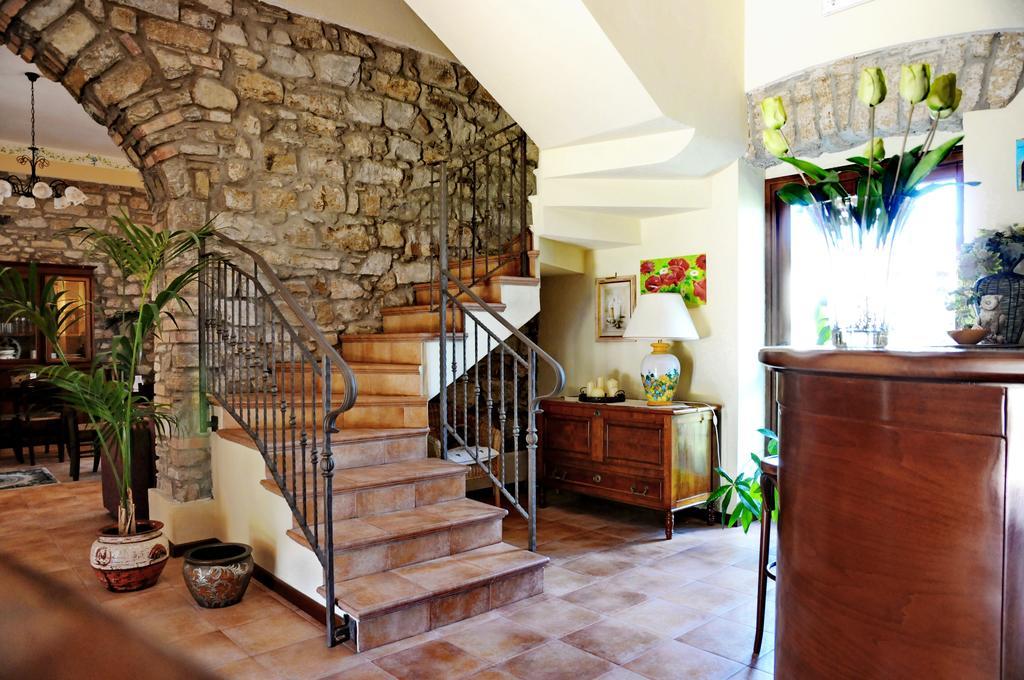 Casa Vacanze Il Cenito カステッラバーテ エクステリア 写真