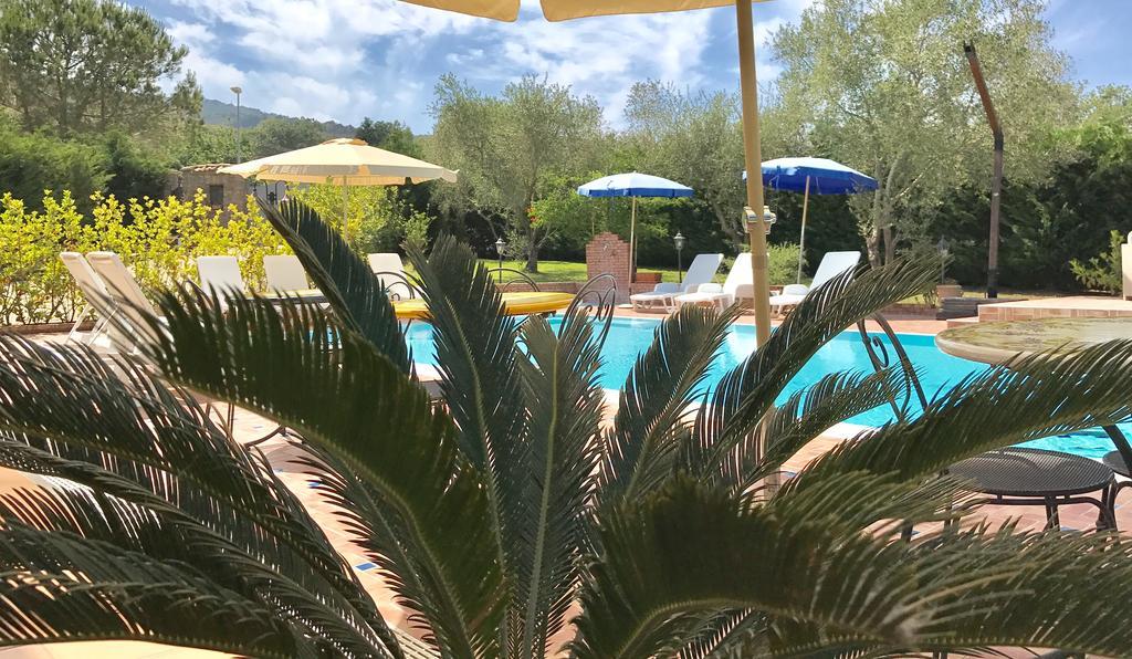 Casa Vacanze Il Cenito カステッラバーテ エクステリア 写真
