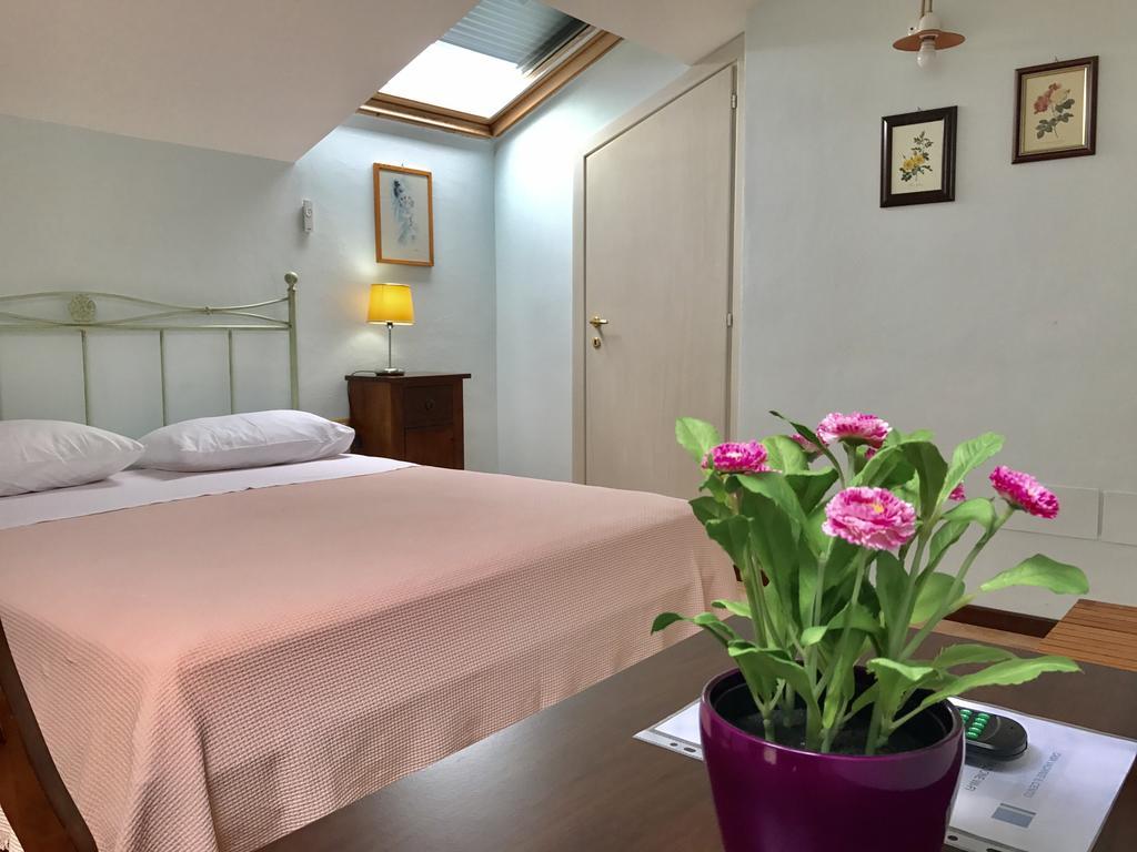 Casa Vacanze Il Cenito カステッラバーテ エクステリア 写真