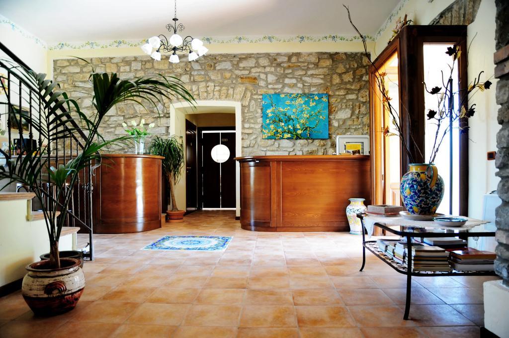 Casa Vacanze Il Cenito カステッラバーテ エクステリア 写真